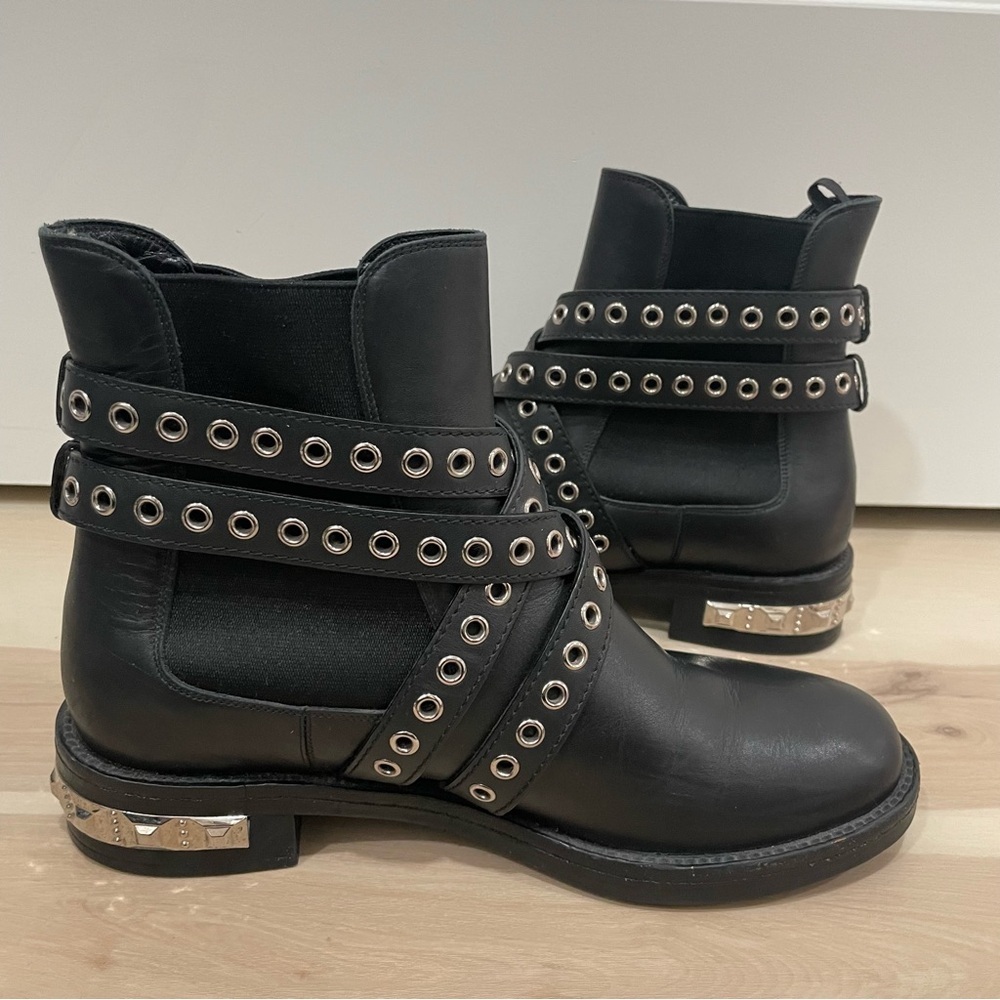 Miu Miu 5T652A Bisonte 2 Nero (Black) Women’s Biker Leather Boots Size 41 Buckle - Picture 9 of 16